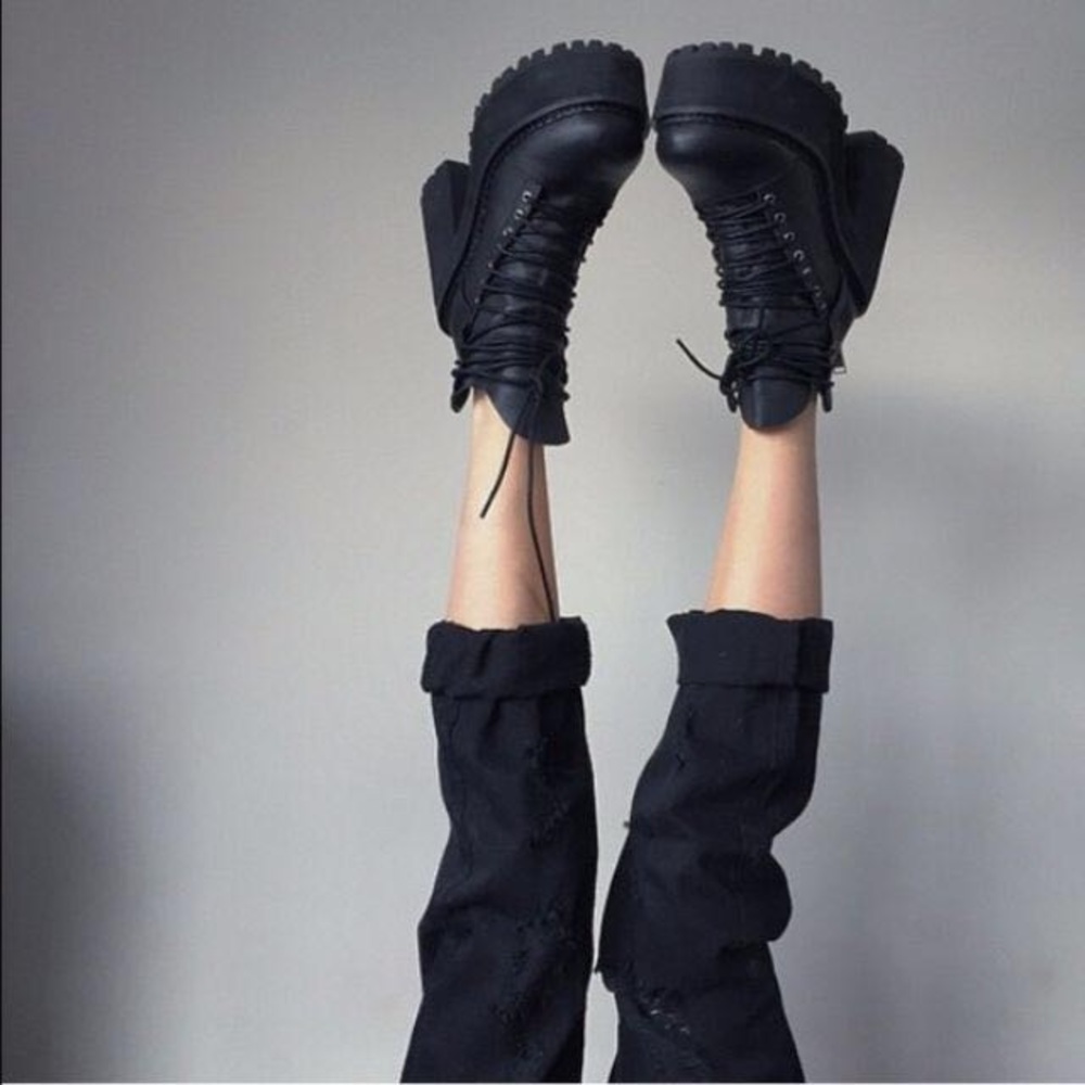 UNIF THRASH BOOTS